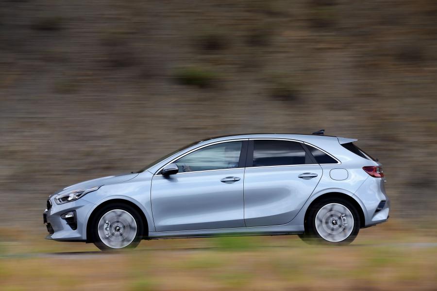  Kia Ceed 2018 года  (WW) (фото 19 из 40)
